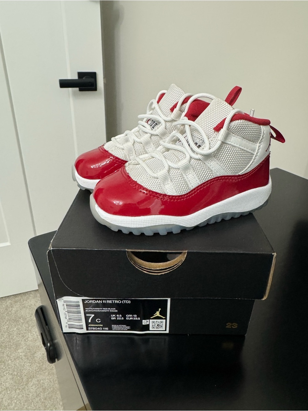 Nike Jordan 11 Retro High-Top Basketball Sneakers